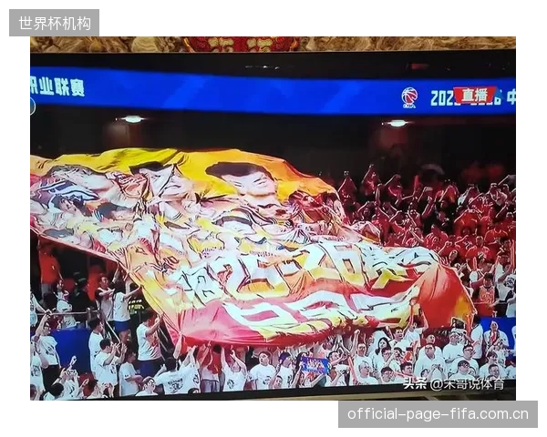 上海队夺冠的巨额奖金不仅是财务回报,更是提升城市篮球名片的催化剂。 上海队夺冠的巨额奖金不仅是财务回报,更是提升城市篮球名片的催化剂。